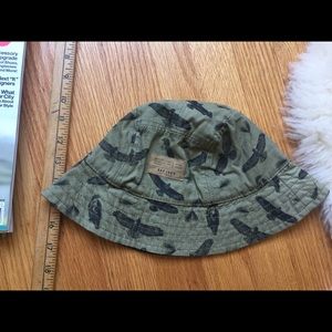 Gap Kids bucket hat